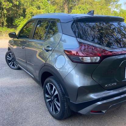 NISSAN-KICKS-2023