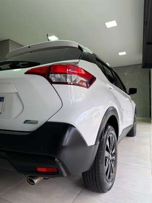 NISSAN-KICKS-2017