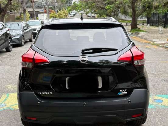 NISSAN-KICKS-1.6 16V FLEXSTART SV 4P XTRONIC NISSAN-KICKS-2017