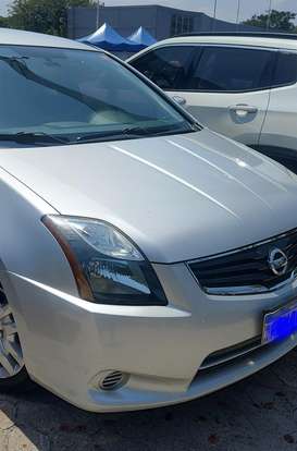 NISSAN-SENTRA-2012