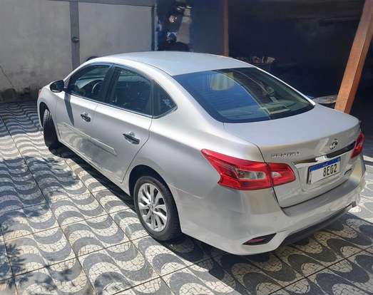 NISSAN-SENTRA-2016