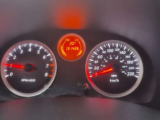 NISSAN-SENTRA-2011
