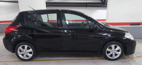 NISSAN-TIIDA-2012