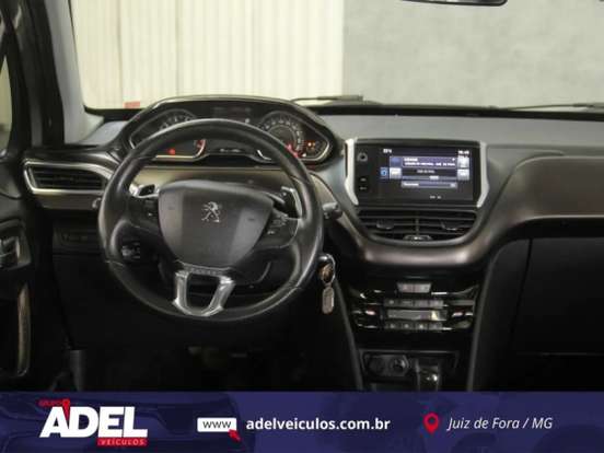PEUGEOT-2008-2017