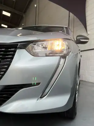 PEUGEOT-208-2023