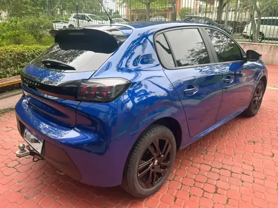 PEUGEOT-208-2023