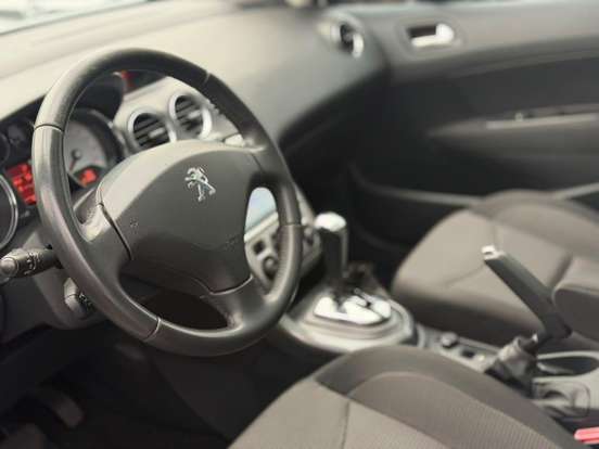 PEUGEOT-308-2.0 ALLURE 16V FLEX 4P AUTOMÁTICO PEUGEOT-308-2014
