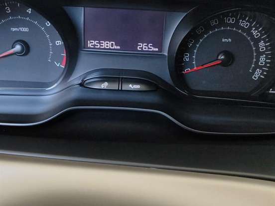 PEUGEOT-2008-1.6 16V FLEX ALLURE 4P AUTOMÁTICO PEUGEOT-2008-2017
