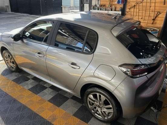 PEUGEOT-208-1.0 TURBO 200 FLEX ALLURE CVT PEUGEOT-208-2025