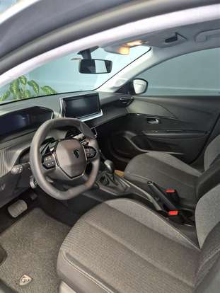 PEUGEOT-208-2025