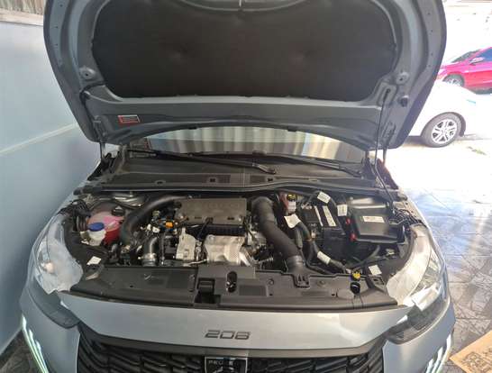 PEUGEOT-208-2025