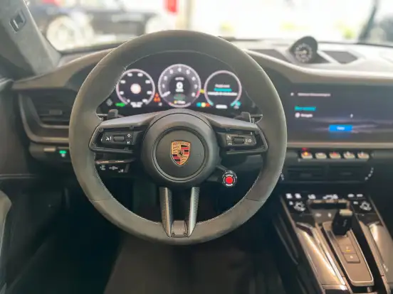 PORSCHE-911-2025