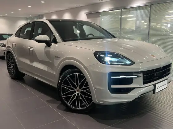 Porsche Cayenne 3.0 V6 E-Hybrid Coupé AWD Tiptronic S