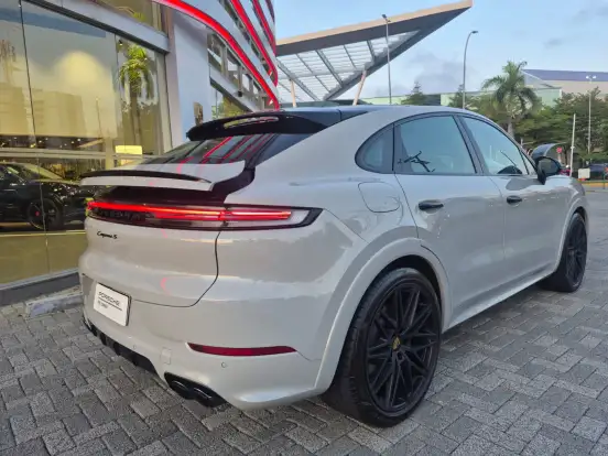 PORSCHE-CAYENNE-4.0 V8 GASOLINA S COUPÉ AWD TIPTRONIC S PORSCHE-CAYENNE-2024