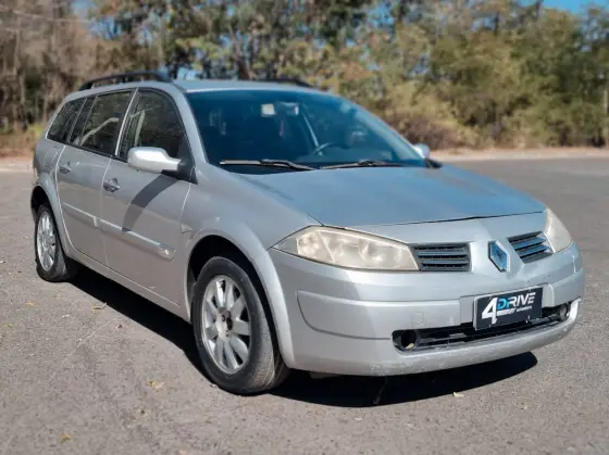 RENAULT MEGANE 1.6 DYNAMIQUE GRAND TOUR 16V FLEX 4P MANUAL