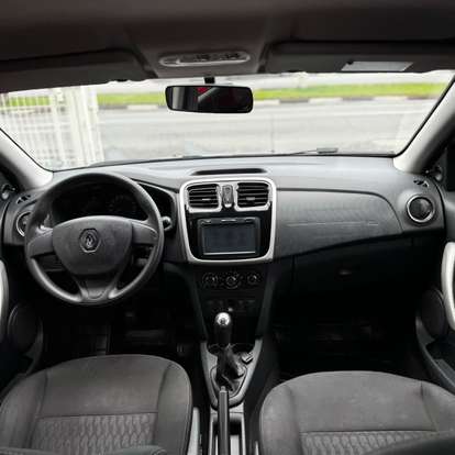 RENAULT-SANDERO-2017