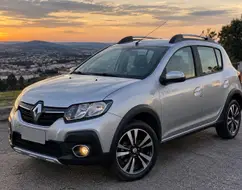 RENAULT SANDERO 1.6 STEPWAY 8V FLEX 4P MANUAL RENAULT SANDERO 1.6 STEPWAY 8V FLEX 4P MANUAL