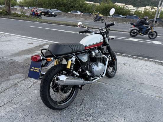 ROYAL ENFIELD-INTERCEPTOR-2023