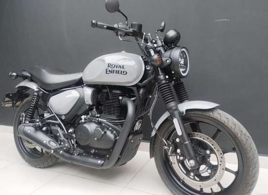 ROYAL ENFIELD-HUNTER 350-2025