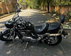 SUZUKI BOULEVARD M800 SUZUKI BOULEVARD M800