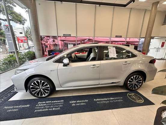 TOYOTA-COROLLA-2026