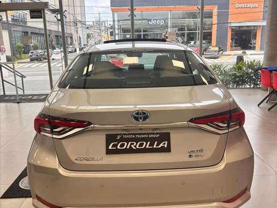 TOYOTA-COROLLA-2026
