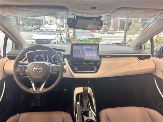 TOYOTA-COROLLA-2026