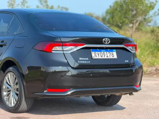 TOYOTA-COROLLA-2023