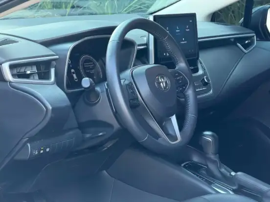 TOYOTA-COROLLA-2023
