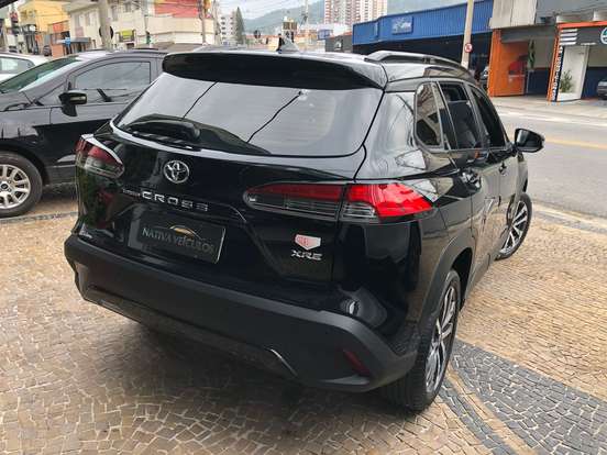 TOYOTA-COROLLA CROSS-2023