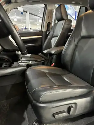 TOYOTA-HILUX-2024