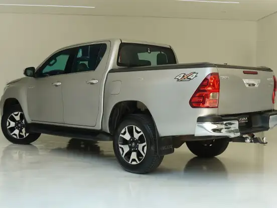 TOYOTA-HILUX-2.8 SRX 4X4 CD 16V DIESEL 4P AUTOMÁTICO TOYOTA-HILUX-2020