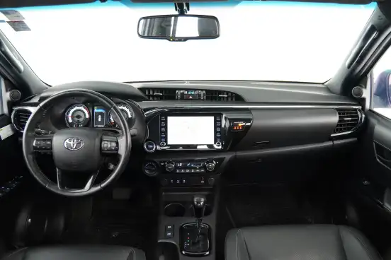 TOYOTA-HILUX-2020