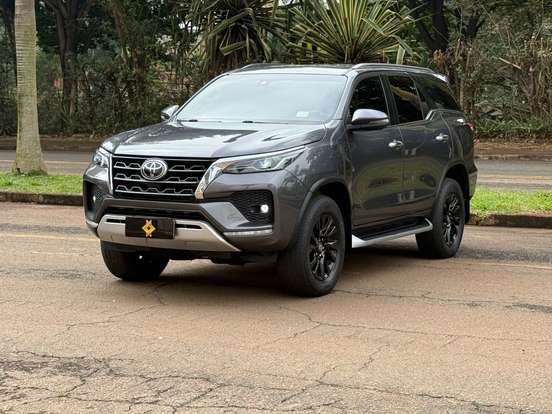 TOYOTA-HILUX SW4-2021