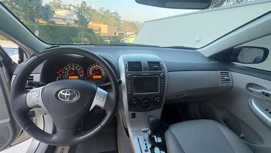 TOYOTA-COROLLA-2013