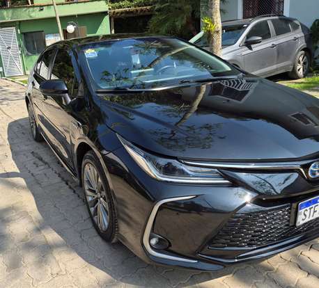 TOYOTA-COROLLA-2024