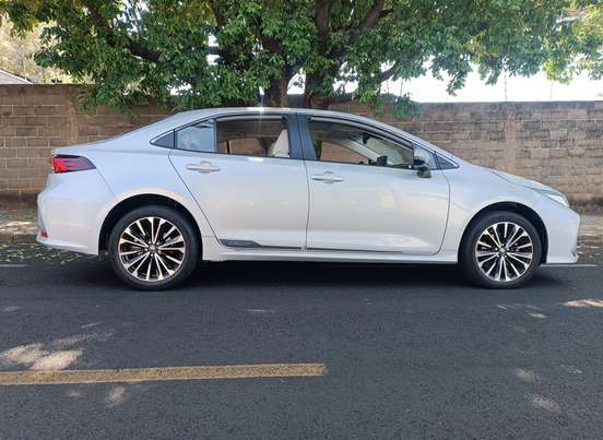 TOYOTA-COROLLA-2025