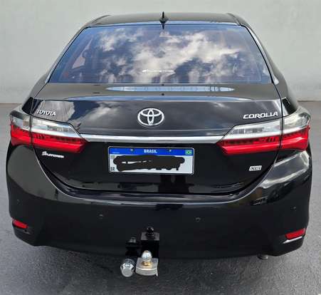 TOYOTA-COROLLA-2018