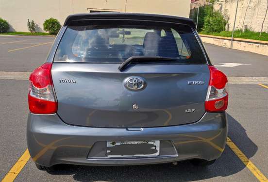 TOYOTA-ETIOS-2015