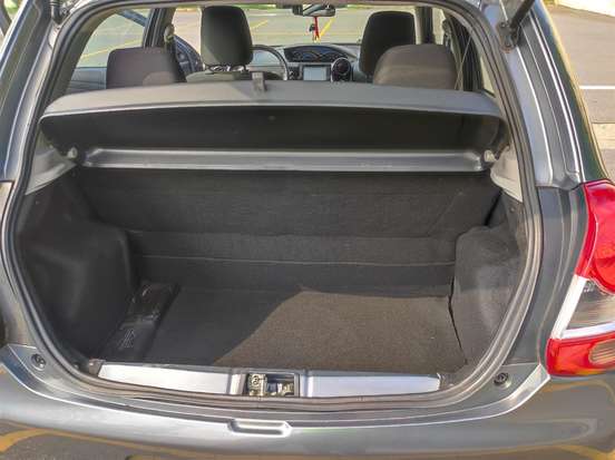 TOYOTA-ETIOS-2015