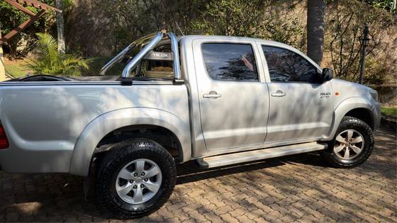 TOYOTA HILUX 2.7 SR 4X2 CD 16V FLEX 4P AUTOMÁTICO