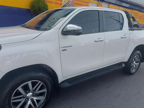 TOYOTA-HILUX-2.7 SRV 4X2 CD 16V FLEX 4P AUTOMÁTICO TOYOTA-HILUX-2020