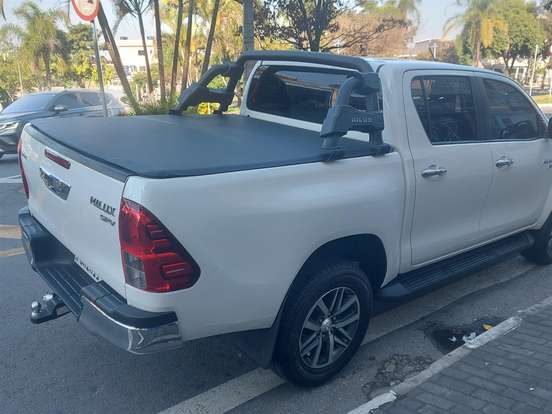 TOYOTA-HILUX-2.7 SRV 4X2 CD 16V FLEX 4P AUTOMÁTICO TOYOTA-HILUX-2020