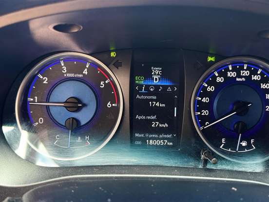 TOYOTA-HILUX-2.8 SRV 4X4 CD 16V DIESEL 4P AUTOMÁTICO TOYOTA-HILUX-2017
