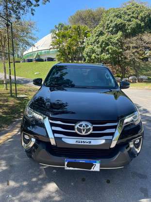 TOYOTA-HILUX SW4-2.8 SRX DIAMOND 4X4 7 LUGARES 16V TURBO INTERCOOLER DIESEL 4P AUTOMÁTICO TOYOTA-HILUX SW4-2020