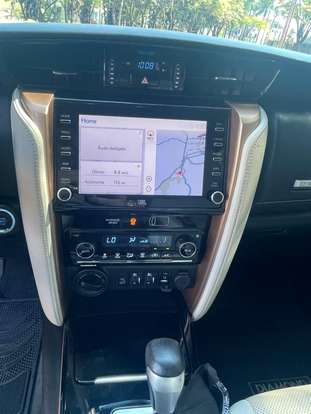 TOYOTA-HILUX SW4-2020