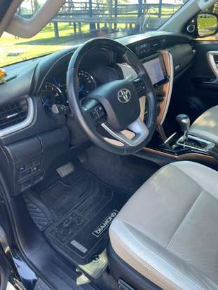 TOYOTA-HILUX SW4-2020