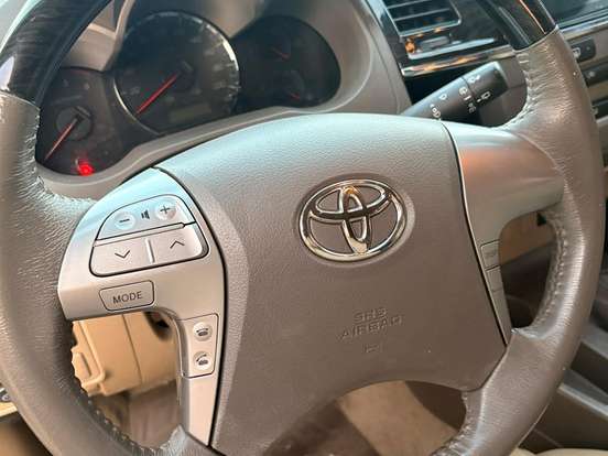 TOYOTA-HILUX SW4-3.0 SRV 4X4 7 LUGARES 16V TURBO INTERCOOLER DIESEL 4P AUTOMÁTICO TOYOTA-HILUX SW4-2011
