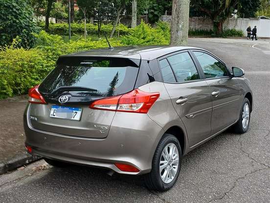 TOYOTA-YARIS-1.3 16V FLEX XL MULTIDRIVE TOYOTA-YARIS-2018