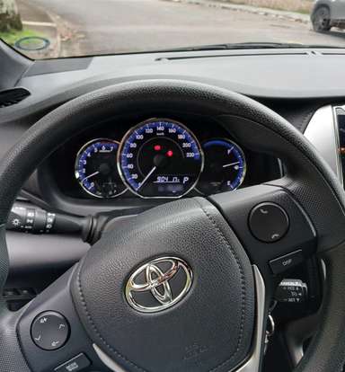 TOYOTA-YARIS-2018